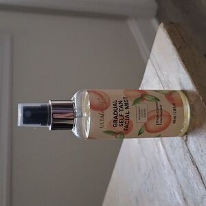Gradual self tan facial mist